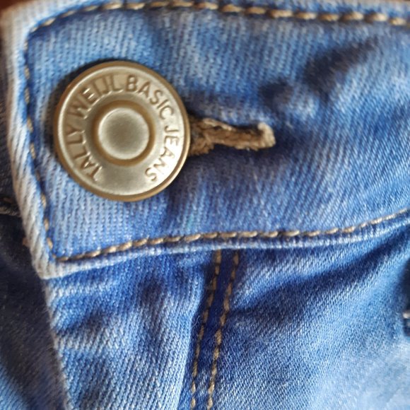 Tally Weijl Distressed Skinny Jean (light washed) - Picture 7 of 15